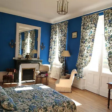 בית הארחה Chateau Des Chevaliers De Londigny