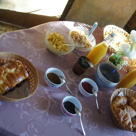 בית הארחה Chateau Des Chevaliers De Londigny